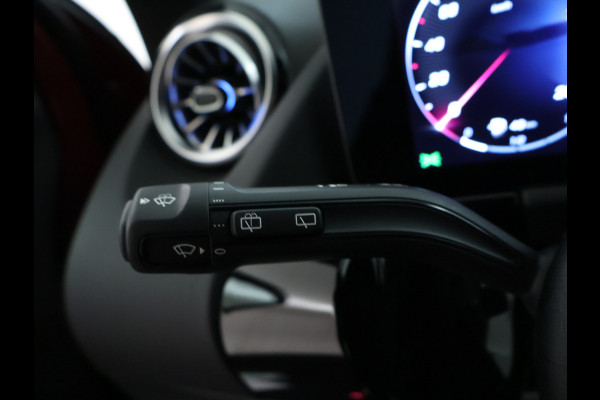 Mercedes-Benz GLA 250 e Business Solution AMG AMG Line Advanced Plus | Trekhaak | Dodehoek Assist | 11 kW Laden | Stoel en Stuurverwarming. Inclusief 24 maanden MB Certified garantie voor Europa.