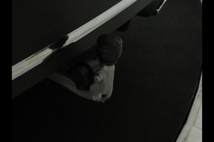 Mercedes-Benz GLA 250 e Business Solution AMG AMG Line Advanced Plus | Trekhaak | Dodehoek Assist | 11 kW Laden | Stoel en Stuurverwarming. Inclusief 24 maanden MB Certified garantie voor Europa.