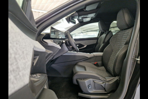 Peugeot 5008 1.6 Plug-in Hybrid 195 Allure 7,4 kW | Seat Pack | Panoramic Navigation Pack | 360 Vision & Drive Assist Pack Peugeot 5008 1.6 Plug-in Hybrid 195 Allure 7,4 kW | Seat Pack | Panoramic Navigation Pack | 360 Vision & Drive Assist Pack