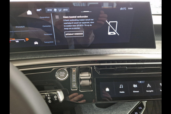 Peugeot 5008 1.6 Plug-in Hybrid 195 Allure 7,4 kW | Seat Pack | Panoramic Navigation Pack | 360 Vision & Drive Assist Pack Peugeot 5008 1.6 Plug-in Hybrid 195 Allure 7,4 kW | Seat Pack | Panoramic Navigation Pack | 360 Vision & Drive Assist Pack