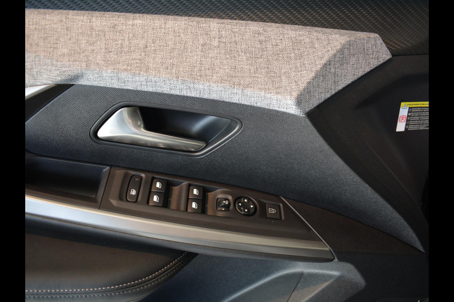Peugeot 5008 1.2 Hybrid 145 Allure
