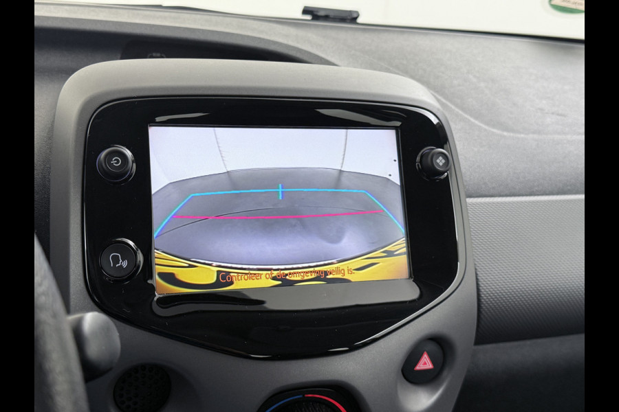 Peugeot 108 1.0 e-VTi 5Drs Airco Camera Navi* Apple Carplay Android Auto DAB Active Bluetooth Isofix Led Pack Techno 1e Eigenaar Origineel Nederlandse Auto Peugeot 108 1.0 e-VTi 5Drs Airco Camera Navi* Apple Carplay Android Auto DAB Active Bluetooth Isofix Led Pack Techno 1e Eigenaar Origineel Nederlandse Auto
