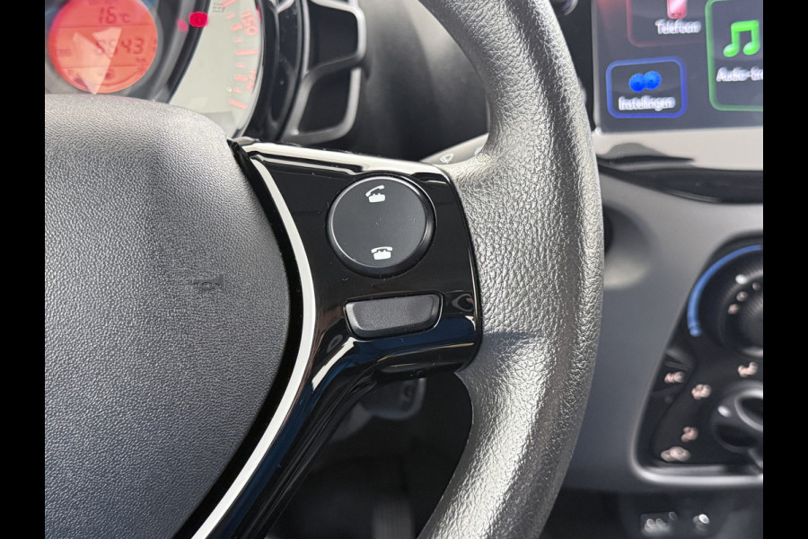 Peugeot 108 1.0 e-VTi 5Drs Airco Camera Navi* Apple Carplay Android Auto DAB Active Bluetooth Isofix Led Pack Techno 1e Eigenaar Origineel Nederlandse Auto Peugeot 108 1.0 e-VTi 5Drs Airco Camera Navi* Apple Carplay Android Auto DAB Active Bluetooth Isofix Led Pack Techno 1e Eigenaar Origineel Nederlandse Auto