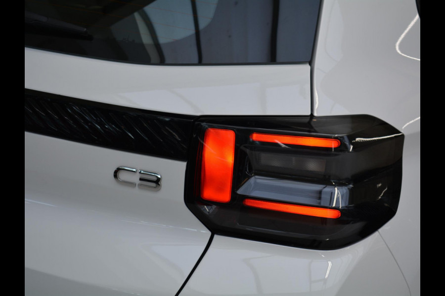 Citroën C3 1.2 Hybrid 110pk Plus Citroën C3 1.2 Hybrid 110pk Plus