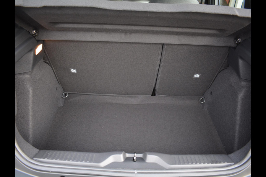 Citroën C3 1.2 Hybrid 110pk Plus Citroën C3 1.2 Hybrid 110pk Plus