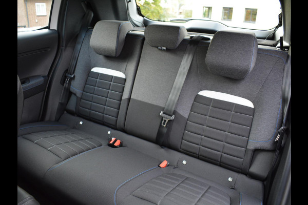 Citroën C3 1.2 Hybrid 110pk Plus Citroën C3 1.2 Hybrid 110pk Plus