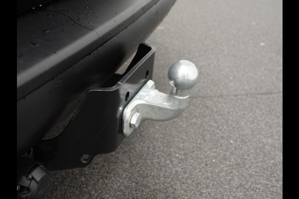 Opel Vivaro 2.0 BlueHDi 145PK L2 Automaat | Navigatie | Airco | Trekhaak | Side Bars | Betimmering | Laadruimte betimmering