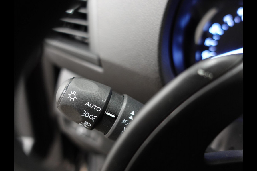 Opel Vivaro 2.0 BlueHDi 145PK L2 Automaat | Navigatie | Airco | Trekhaak | Side Bars | Betimmering | Laadruimte betimmering