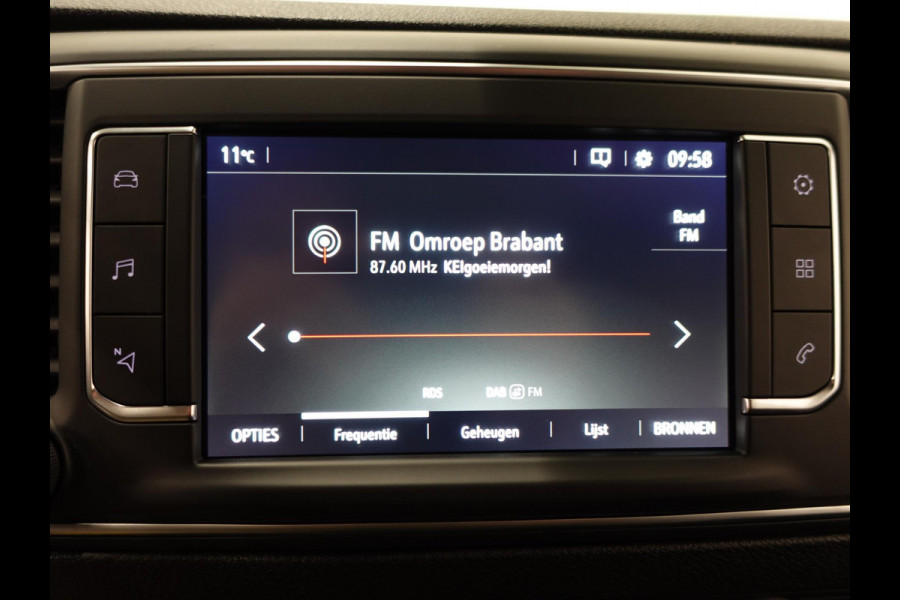 Opel Vivaro 2.0 BlueHDi 145PK L2 Automaat | Navigatie | Airco | Trekhaak | Side Bars | Betimmering | Laadruimte betimmering