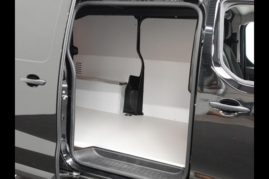 Opel Vivaro 2.0 BlueHDi 145PK L2 Automaat | Navigatie | Airco | Trekhaak | Side Bars | Betimmering | Laadruimte betimmering