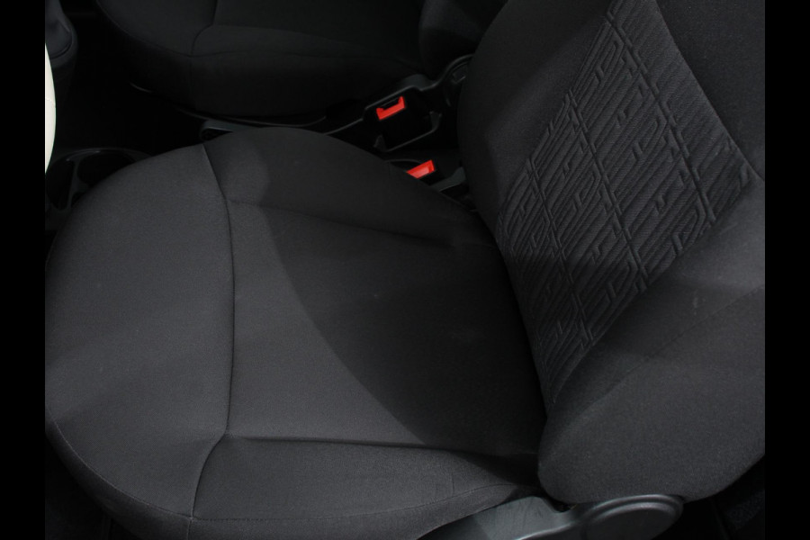 Fiat 500C 1.0 Hybrid Bellavita | Navigatie | Climate Control | Apple Carplay/Android Auto | Dab | Digitale Cockpit | Parkeer sensoren Fiat 500C 1.0 Hybrid Bellavita | Navigatie | Climate Control | Apple Carplay/Android Auto | Dab | Digitale Cockpit | Parkeer sensoren