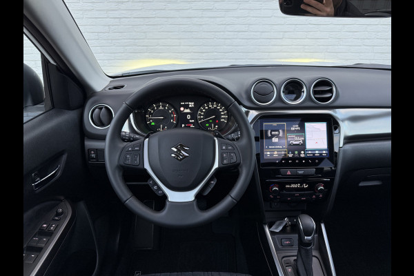 Suzuki Vitara 1.5 Hybrid Style AllGrip | Pano | ACC | Camera | LED | Parelmoer Suzuki Vitara 1.5 Hybrid Style AllGrip | Pano | ACC | Camera | LED | Parelmoer