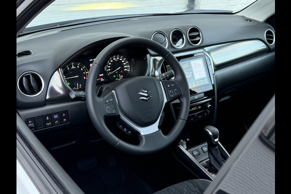 Suzuki Vitara 1.5 Hybrid Style AllGrip | Pano | ACC | Camera | LED | Parelmoer Suzuki Vitara 1.5 Hybrid Style AllGrip | Pano | ACC | Camera | LED | Parelmoer