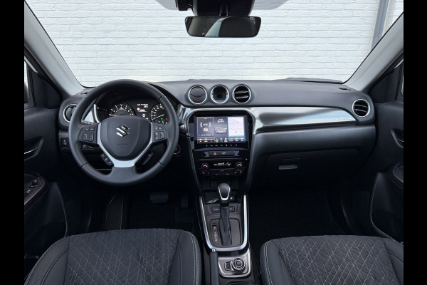 Suzuki Vitara 1.5 Hybrid Style AllGrip | Pano | ACC | Camera | LED | Parelmoer Suzuki Vitara 1.5 Hybrid Style AllGrip | Pano | ACC | Camera | LED | Parelmoer