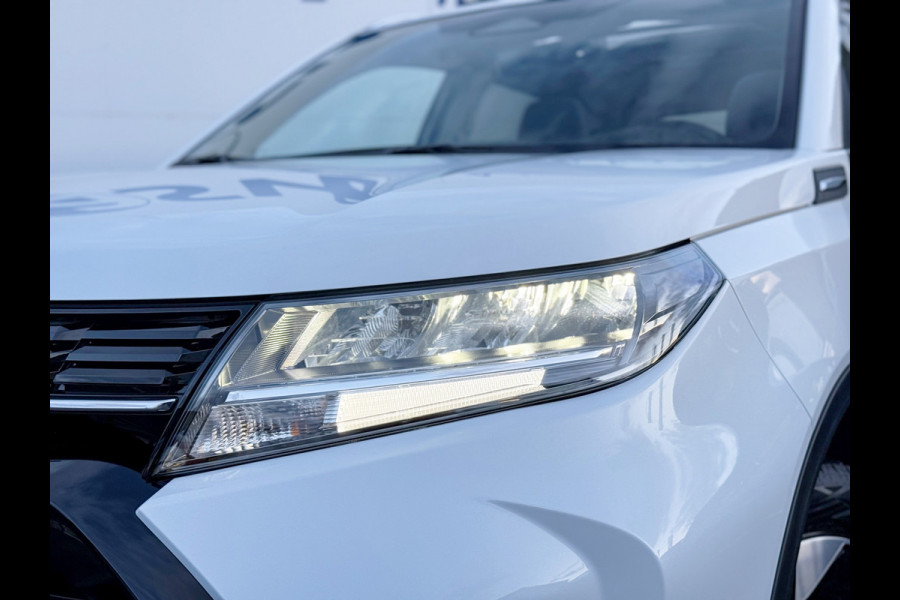Suzuki Vitara 1.5 Hybrid Style AllGrip | Pano | ACC | Camera | LED | Parelmoer Suzuki Vitara 1.5 Hybrid Style AllGrip | Pano | ACC | Camera | LED | Parelmoer