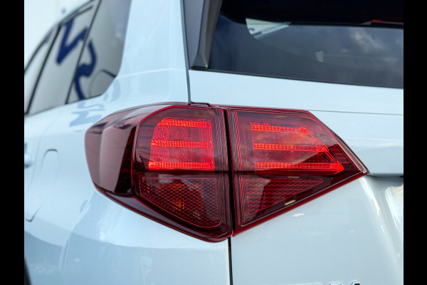 Suzuki Vitara 1.5 Hybrid Style AllGrip | Pano | ACC | Camera | LED | Parelmoer Suzuki Vitara 1.5 Hybrid Style AllGrip | Pano | ACC | Camera | LED | Parelmoer