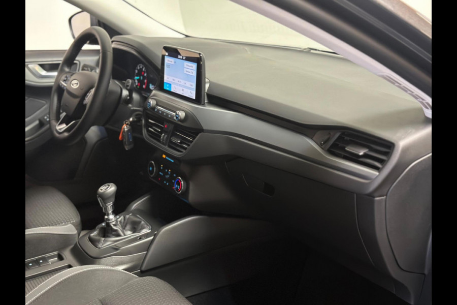Ford FOCUS Wagon 1.0 EcoBoost Hybrid Connected | stoel-/stuurverwarming | PDC | start stop | DAB Ford FOCUS Wagon 1.0 EcoBoost Hybrid Connected | stoel-/stuurverwarming | PDC | start stop | DAB