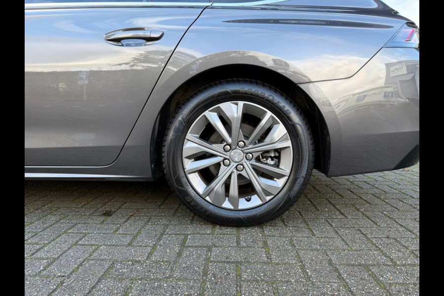 Peugeot 508 SW 1.6 Turbo 180pk Allure - Automaat - Navi - Climate - Trekhaak - Org.NL Peugeot 508 SW 1.6 Turbo 180pk Allure - Automaat - Navi - Climate - Trekhaak - Org.NL