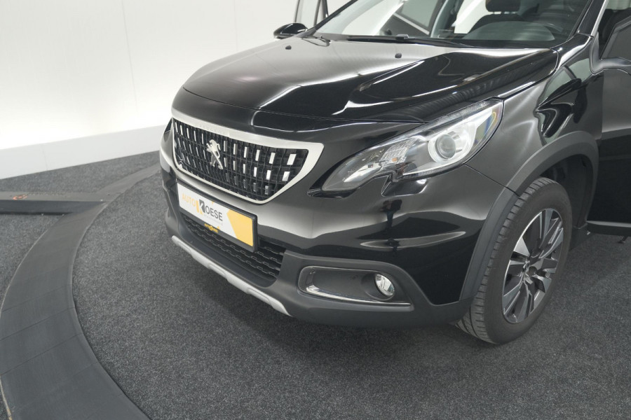 Peugeot 2008 PureTech 110 Allure | Panoramadak | Navigatie | Camera | Parkeersensoren