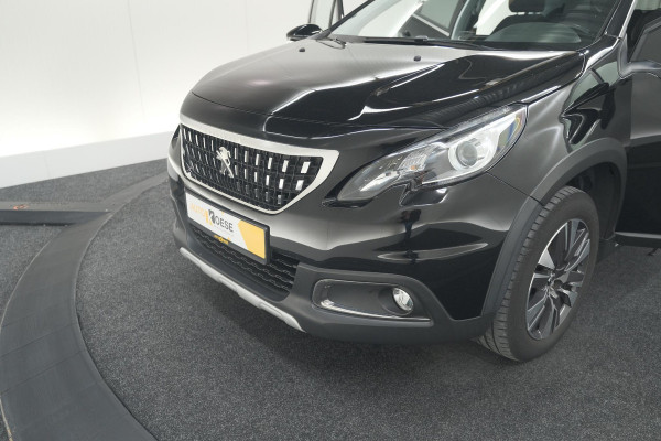 Peugeot 2008 PureTech 110 Allure | Panoramadak | Navigatie | Camera | Parkeersensoren