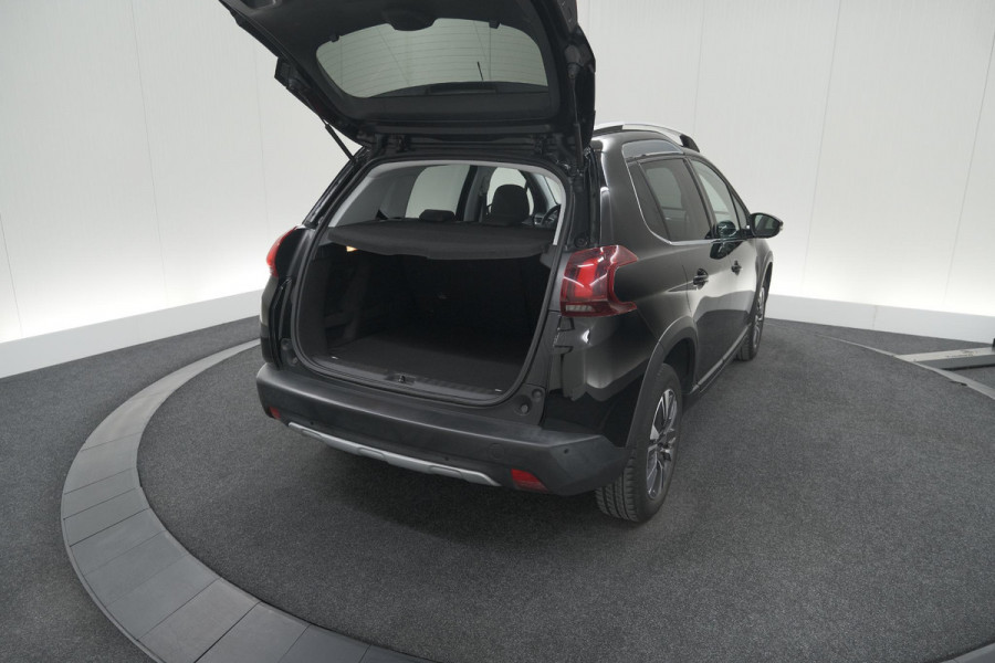 Peugeot 2008 PureTech 110 Allure | Panoramadak | Navigatie | Camera | Parkeersensoren