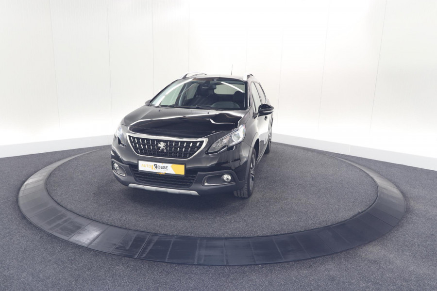 Peugeot 2008 PureTech 110 Allure | Panoramadak | Navigatie | Camera | Parkeersensoren