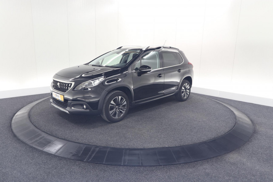 Peugeot 2008 PureTech 110 Allure | Panoramadak | Navigatie | Camera | Parkeersensoren
