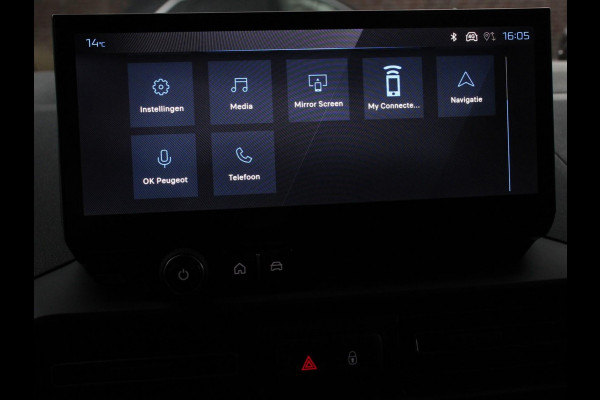 Peugeot Partner 1.5 BlueHDi 100 S&S L1 Navigatie Apple Carplay / Android Auto DAB trekhaak Cruise Control Airco Houten bekleding laadruimte Peugeot Partner 1.5 BlueHDi 100 S&S L1 Navigatie Apple Carplay / Android Auto DAB trekhaak Cruise Control Airco Houten bekleding laadruimte