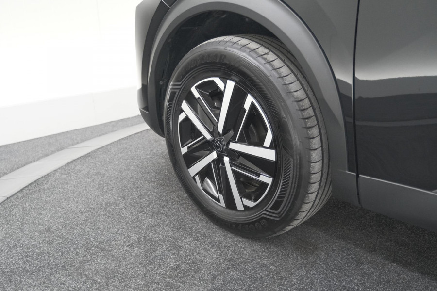 Peugeot e-2008 EV Active 50 kWh | Parkeersensoren | Apple Carplay | Climate Control Peugeot e-2008 EV Active 50 kWh | Parkeersensoren | Apple Carplay | Climate Control