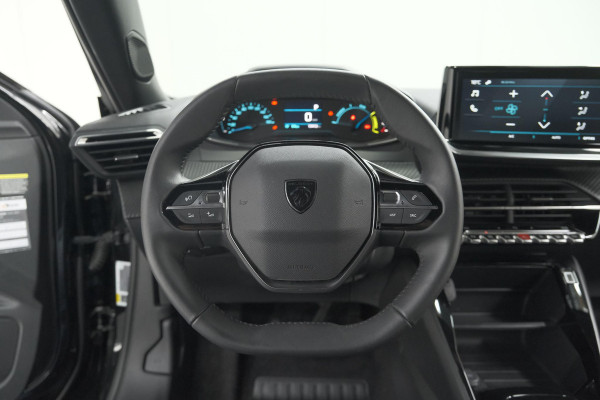 Peugeot e-2008 EV Active 50 kWh | Parkeersensoren | Apple Carplay | Climate Control Peugeot e-2008 EV Active 50 kWh | Parkeersensoren | Apple Carplay | Climate Control