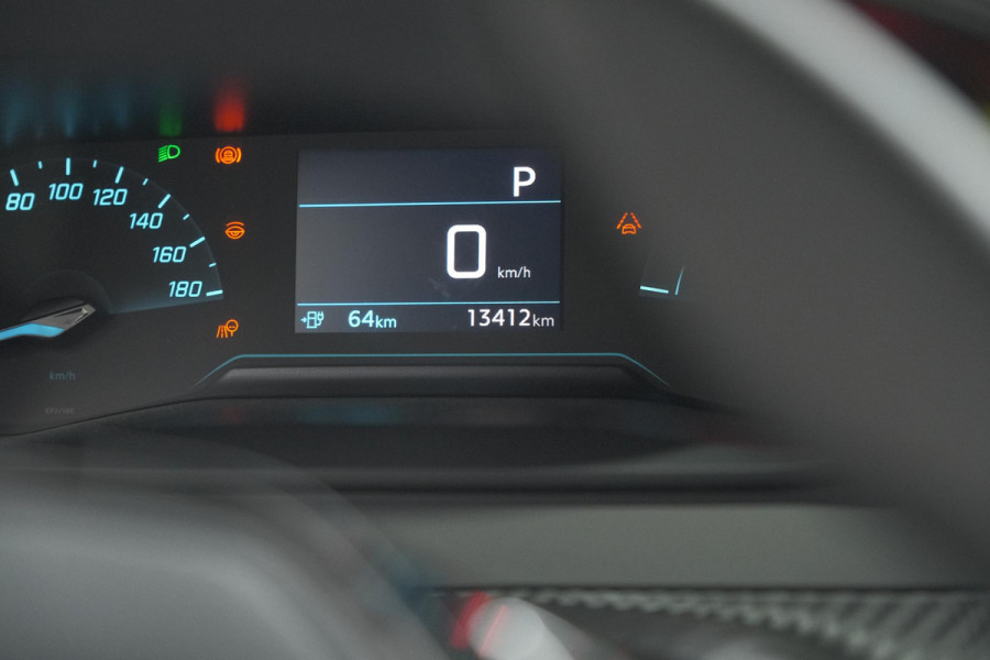 Peugeot e-2008 EV Active 50 kWh | Parkeersensoren | Apple Carplay | Climate Control Peugeot e-2008 EV Active 50 kWh | Parkeersensoren | Apple Carplay | Climate Control