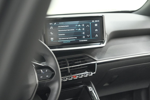 Peugeot e-2008 EV Active 50 kWh | Parkeersensoren | Apple Carplay | Climate Control Peugeot e-2008 EV Active 50 kWh | Parkeersensoren | Apple Carplay | Climate Control