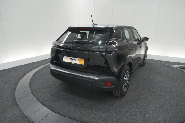 Peugeot e-2008 EV Active 50 kWh | Parkeersensoren | Apple Carplay | Climate Control Peugeot e-2008 EV Active 50 kWh | Parkeersensoren | Apple Carplay | Climate Control