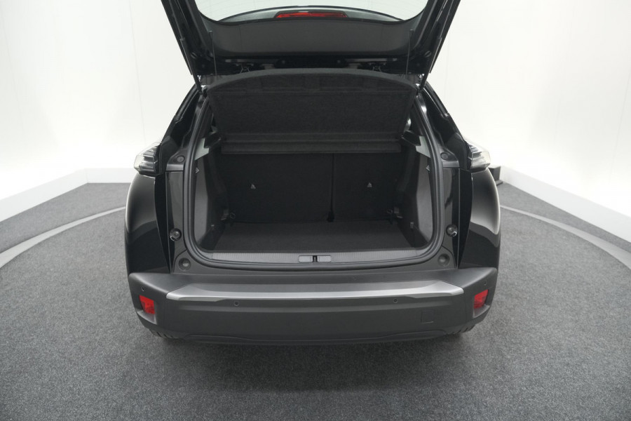Peugeot e-2008 EV Active 50 kWh | Parkeersensoren | Apple Carplay | Climate Control Peugeot e-2008 EV Active 50 kWh | Parkeersensoren | Apple Carplay | Climate Control