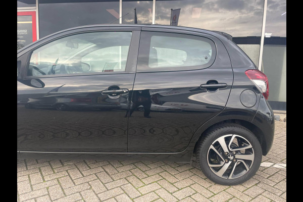 Peugeot 108 1.0 e-VTi Allure / navigatie Peugeot 108 1.0 e-VTi Allure / navigatie