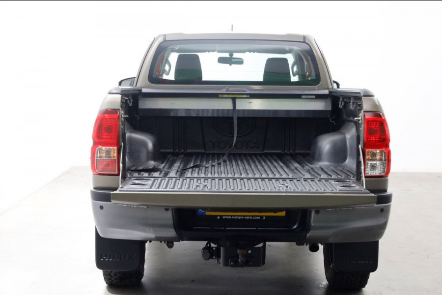 Toyota Hilux 2.4 D-4D 150pk Xtra Cab Cool Comfort 4X4 4WD Trekhaak 3500kg 09-2021 Toyota Hilux 2.4 D-4D 150pk Xtra Cab Cool Comfort 4X4 4WD Trekhaak 3500kg 09-2021