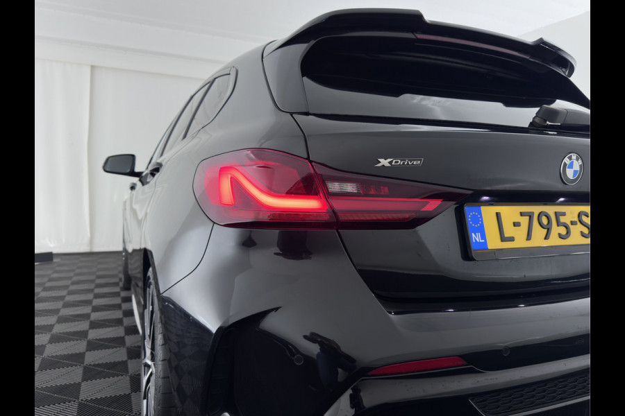 BMW 1-serie M135i xDrive M-Sportpack High Executive Aut. *ALCANTARA-MICROFIBRE | FULL-LED | HEATED-SPORTSEATS | SHIFT-PADDLES | DIGI-COCKPIT | HEAD-UP | NAVI-FULLMAP | DAB+ | PRIVACY-GLASS | AMBIENT-LIGHT | CARBON-INLAY | CARPLAY | 19''ALU* BMW 1-serie M135i xDrive M-Sportpack High Executive Aut. *ALCANTARA-MICROFIBRE | FULL-LED | HEATED-SPORTSEATS | SHIFT-PADDLES | DIGI-COCKPIT | HEAD-UP | NAVI-FULLMAP | DAB+ | PRIVACY-GLASS | AMBIENT-LIGHT | CARBON-INLAY | CARPLAY | 19''ALU*