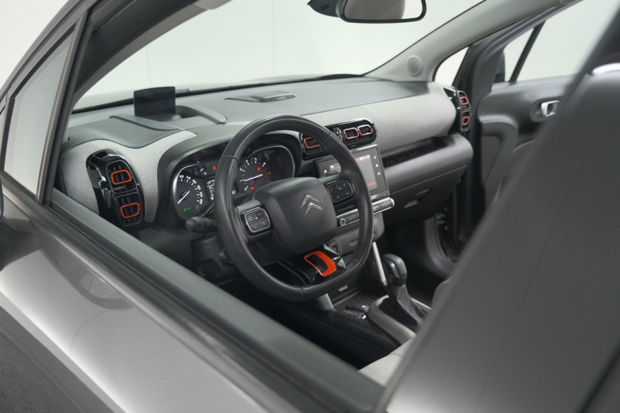 Citroën C3 Aircross PureTech 130 EAT6 S&S Shine | Trekhaak | Camera | Panoramadak | Dodehoekdetectie | Stoelverwarming | HIFI audio systeem