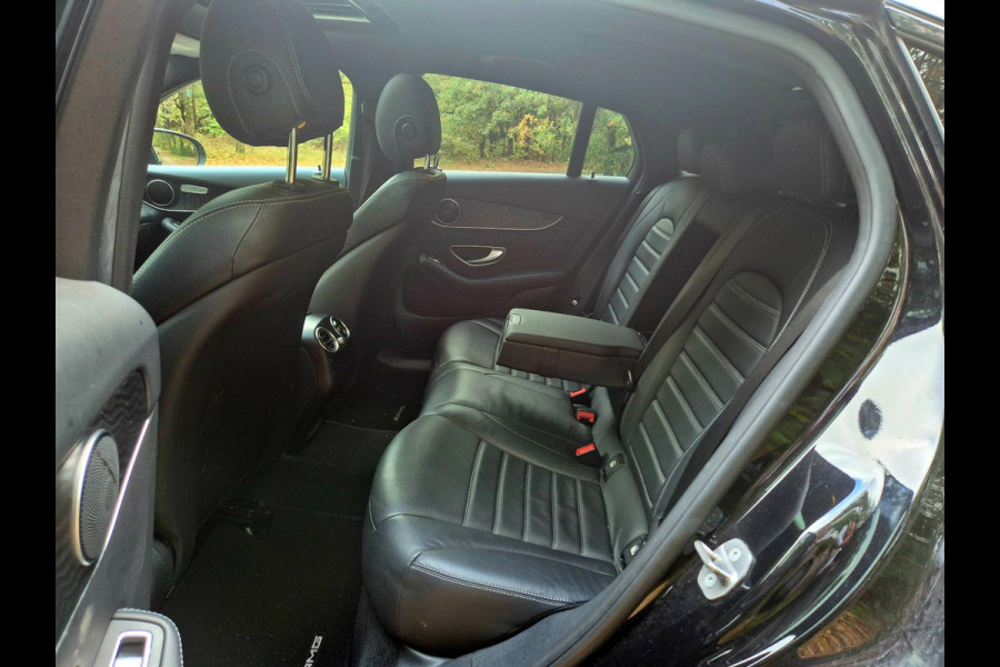 Mercedes-Benz GLC Coupé 250 4MATIC Edition 1 AMG . Leder . Schuifdak Mercedes-Benz GLC Coupé 250 4MATIC Edition 1 AMG . Leder . Schuifdak