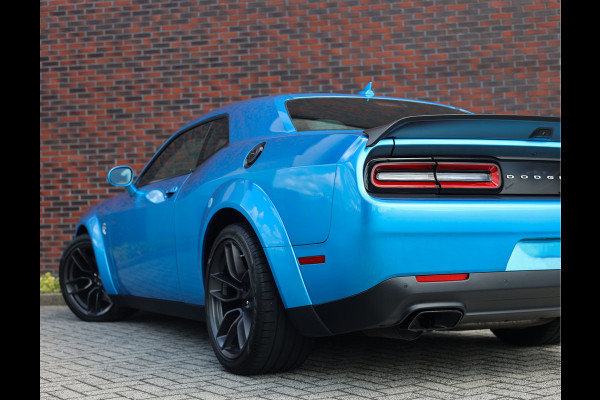 Dodge Challenger 6.2 SRT Hellcat | Facelift - Nieuwstaat - Widebody Dodge Challenger 6.2 SRT Hellcat | Facelift - Nieuwstaat - Widebody
