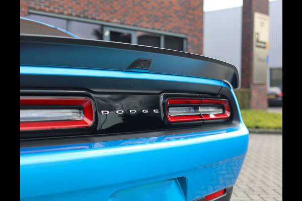 Dodge Challenger 6.2 SRT Hellcat | Facelift - Nieuwstaat - Widebody Dodge Challenger 6.2 SRT Hellcat | Facelift - Nieuwstaat - Widebody