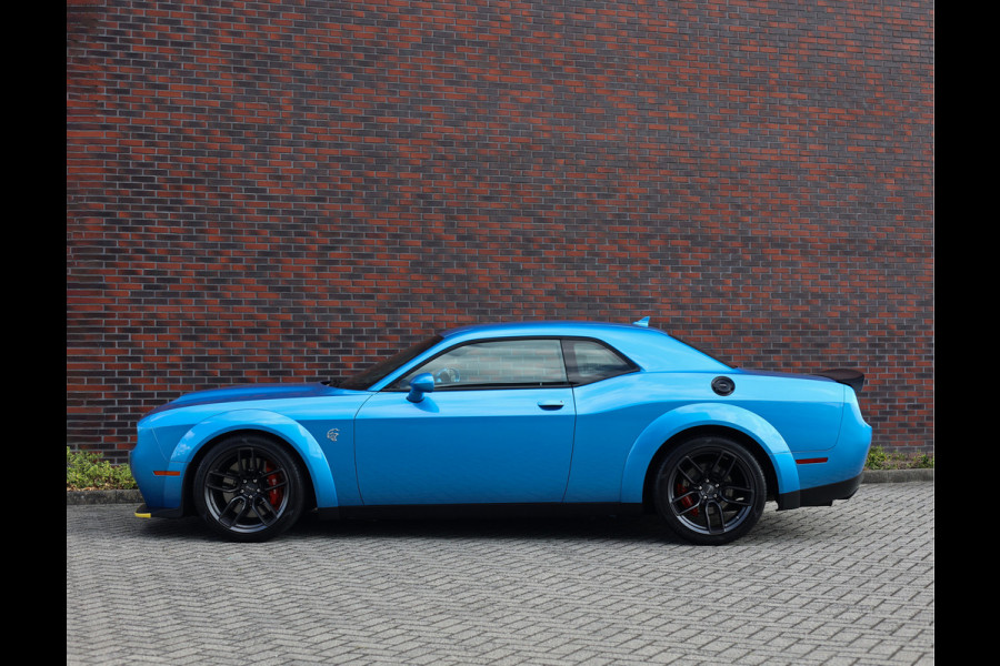 Dodge Challenger 6.2 SRT Hellcat | Facelift - Nieuwstaat - Widebody Dodge Challenger 6.2 SRT Hellcat | Facelift - Nieuwstaat - Widebody
