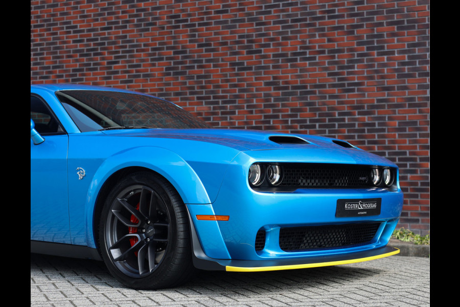 Dodge Challenger 6.2 SRT Hellcat | Facelift - Nieuwstaat - Widebody Dodge Challenger 6.2 SRT Hellcat | Facelift - Nieuwstaat - Widebody