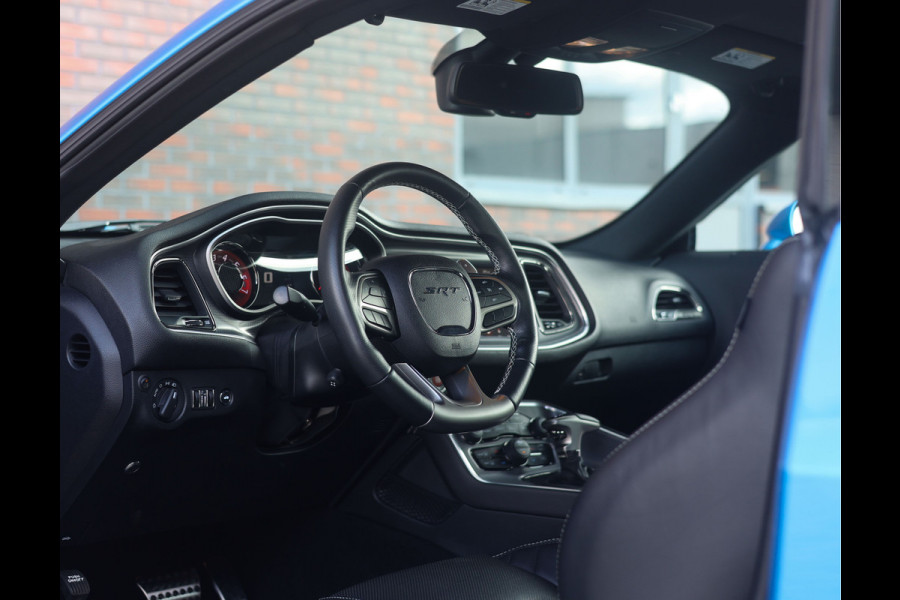 Dodge Challenger 6.2 SRT Hellcat | Facelift - Nieuwstaat - Widebody Dodge Challenger 6.2 SRT Hellcat | Facelift - Nieuwstaat - Widebody