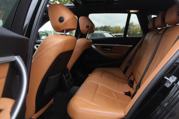 BMW 3 Serie Touring 320i M Sport Edition / Trekhaak / Panoramadak / Camera / Head-up / Leder / 19'' / Navigatie / Stoelverwarming / Audio HiFi / Cruise Control BMW 3 Serie Touring 320i M Sport Edition / Trekhaak / Panoramadak / Camera / Head-up / Leder / 19'' / Navigatie / Stoelverwarming / Audio HiFi / Cruise Control