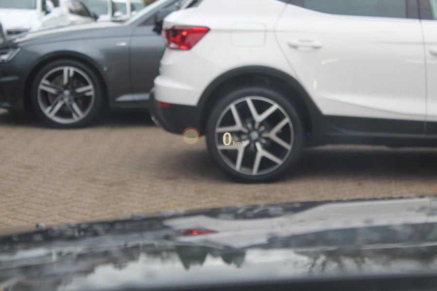 BMW 3 Serie Touring 320i M Sport Edition / Trekhaak / Panoramadak / Camera / Head-up / Leder / 19'' / Navigatie / Stoelverwarming / Audio HiFi / Cruise Control BMW 3 Serie Touring 320i M Sport Edition / Trekhaak / Panoramadak / Camera / Head-up / Leder / 19'' / Navigatie / Stoelverwarming / Audio HiFi / Cruise Control