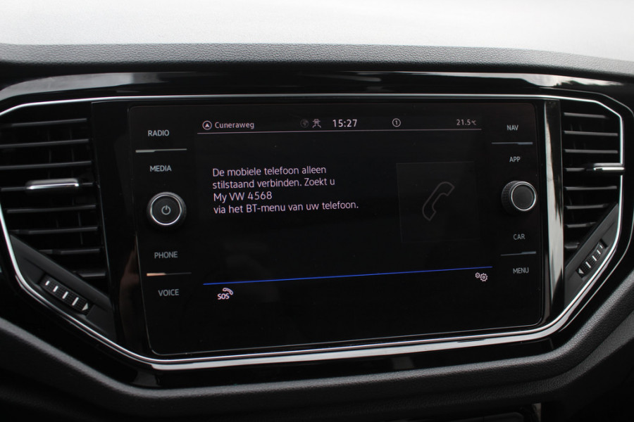 Volkswagen T-Roc 1.5 TSI Sport / Trekhaak / Camera / Virtual Cockpit / CarPlay / 18'' / Beats Audio / Dodehoek / DAB / Stoelverwarming / ACC Volkswagen T-Roc 1.5 TSI Sport / Trekhaak / Camera / Virtual Cockpit / CarPlay / 18'' / Beats Audio / Dodehoek / DAB / Stoelverwarming / ACC