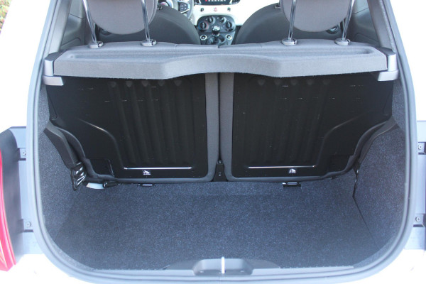 Fiat 500 1.0 72PK HYbrid DOLCEVITA FINALE | PANORAMA DAK | APPLE CARPLAY / ANDROID AUTO | ELEKTRISCHE RAMEN VOOR | PARKEERSENSOREN ACHTER |  LED DAGRIJVERLICHTING | 15"LICHTMETALEN VELGEN | CRUISE CONTROL | IN 2 DELEN NEERKLAPBARE ACHTERBANK | AIRCO | MISTLAMPEN VOOR |