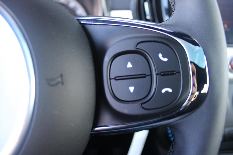 Fiat 500 1.0 72PK HYbrid DOLCEVITA FINALE | PANORAMA DAK | APPLE CARPLAY / ANDROID AUTO | ELEKTRISCHE RAMEN VOOR | PARKEERSENSOREN ACHTER |  LED DAGRIJVERLICHTING | 15"LICHTMETALEN VELGEN | CRUISE CONTROL | IN 2 DELEN NEERKLAPBARE ACHTERBANK | AIRCO | MISTLAMPEN VOOR |