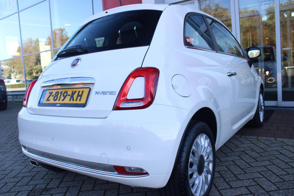 Fiat 500 1.0 72PK HYbrid DOLCEVITA FINALE | PANORAMA DAK | APPLE CARPLAY / ANDROID AUTO | ELEKTRISCHE RAMEN VOOR | PARKEERSENSOREN ACHTER |  LED DAGRIJVERLICHTING | 15"LICHTMETALEN VELGEN | CRUISE CONTROL | IN 2 DELEN NEERKLAPBARE ACHTERBANK | AIRCO | MISTLAMPEN VOOR |